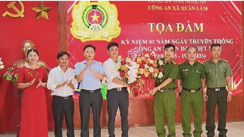 Công an xã Xuân Lâm tọa đàm kỷ niệm 81 năm Ngày truyền thống lực lượng Công an nhân dân