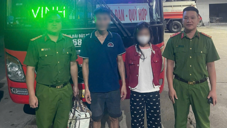 Công an xã Qùy Châu kịp thời đưa thiếu niên trở về với gia đình sau khi bị dụ dỗ qua mạng xã hội