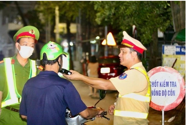 Các mức xử phạt vi phạm nồng độ cồn đối với người điều khiển phương tiện giao thông