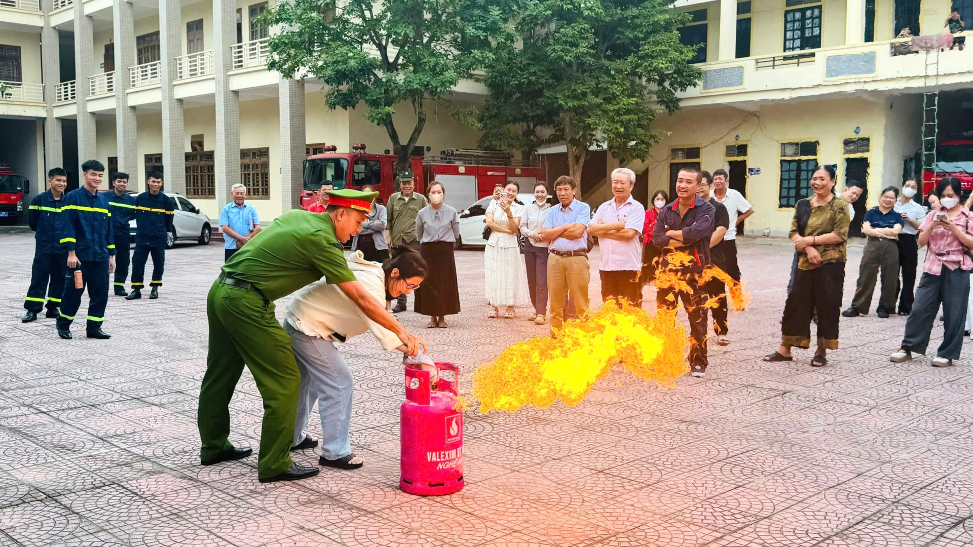 Trải nghiệm, thực hành kĩ năng PCCC&CNCH tháng 9/2026