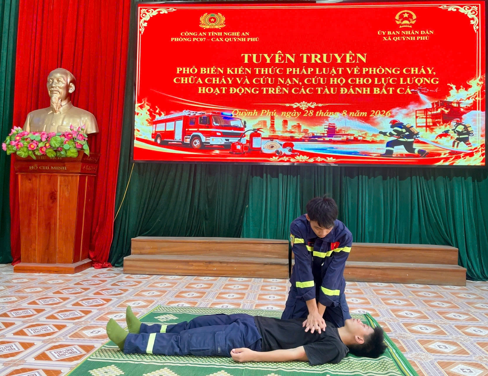 Tuyên truyền pháp luật về phòng cháy, chữa cháy và cứu nạn, cứu hộ cho lực lượng hoạt động trên tàu cá