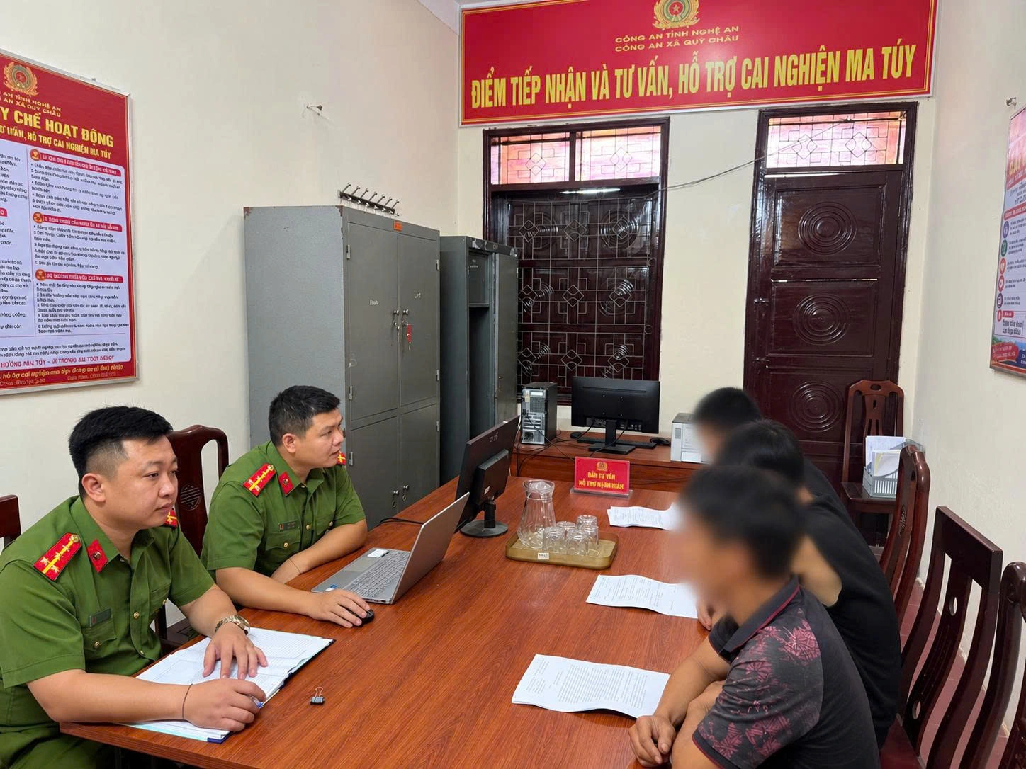 Công an xã Quỳ Châu tư vấn, hỗ trợ 03 trường hợp tự nguyện cai nghiện ma túy