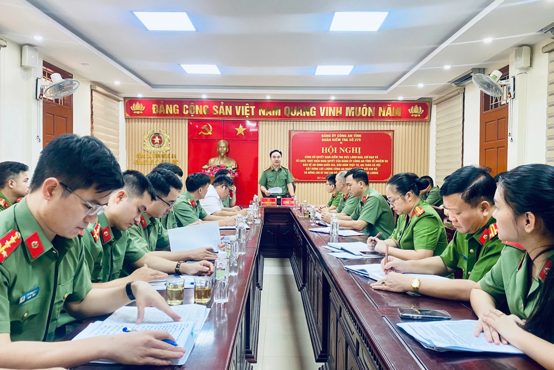 Công bố Quyết định kiểm tra về công tác lãnh đạo, chỉ đạo và tổ chức thực hiện Nghị quyết của Đảng ủy Công an tỉnh tại Công an xã Đô Lương