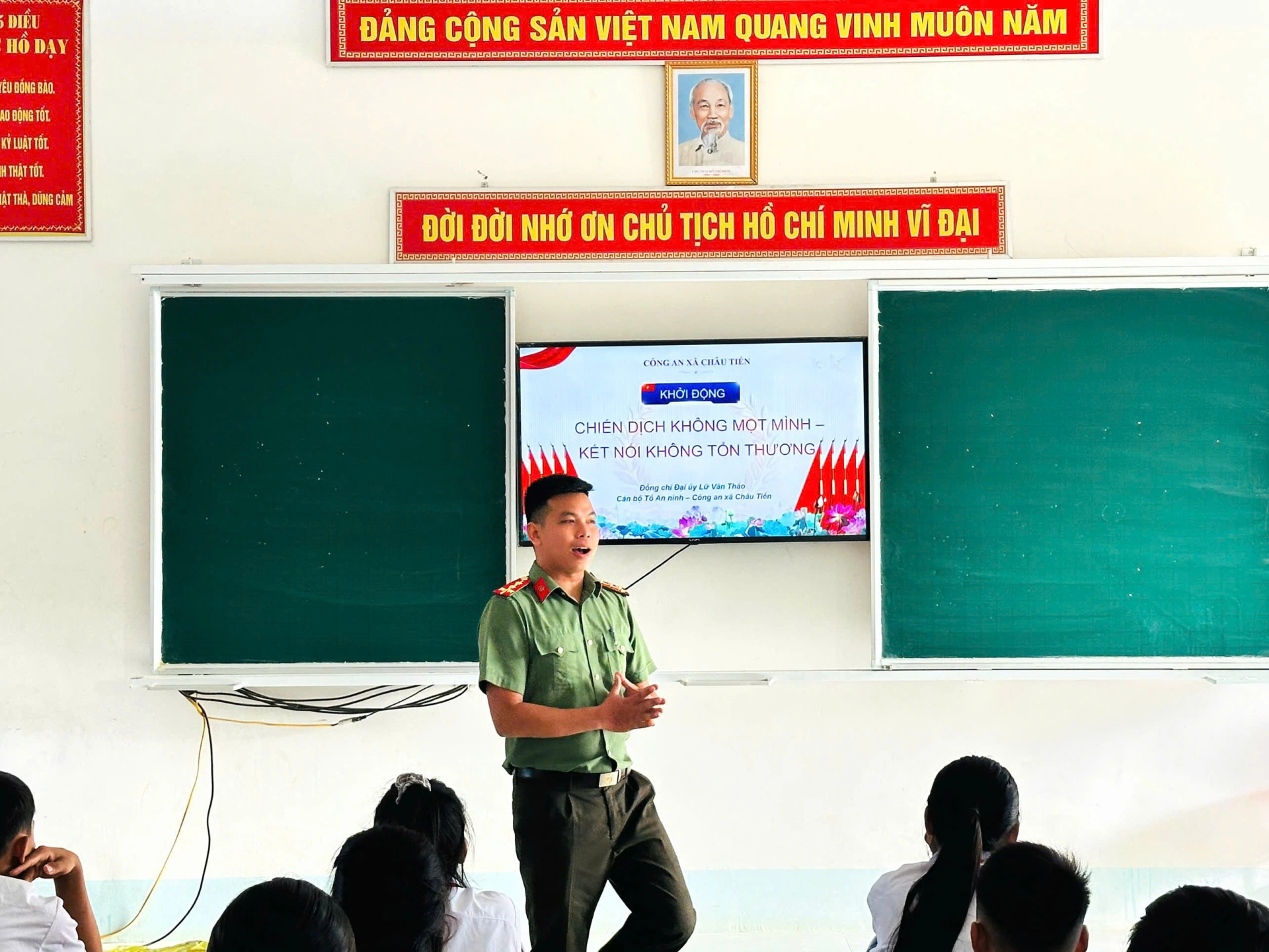 Công an xã Châu Tiến phát động chiến dịch “Không Một Mình – Kết nối không tổn thương”