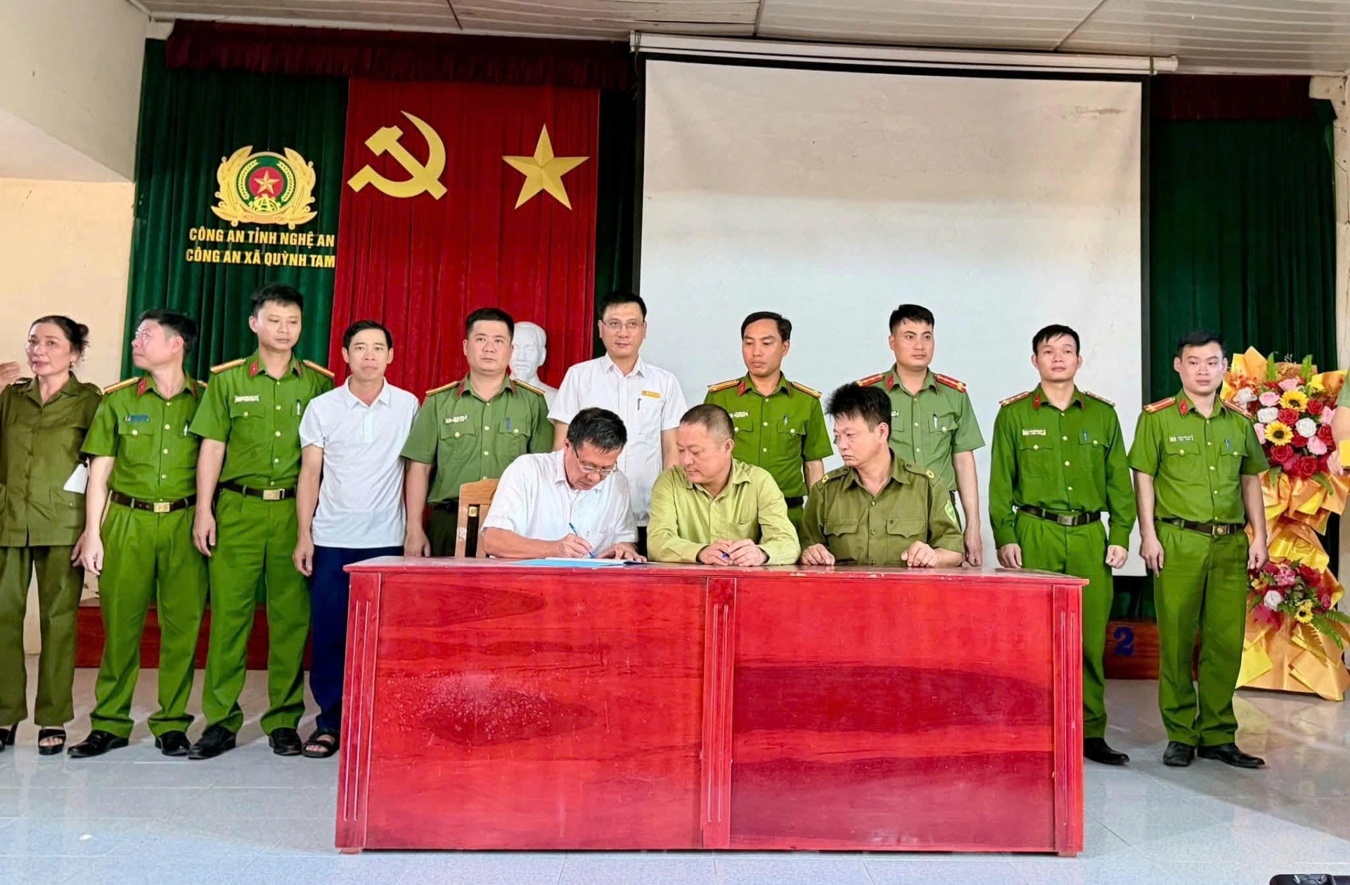 Ra mắt mô hình “An toàn không gian mạng, vững vàng chuyển đổi số”