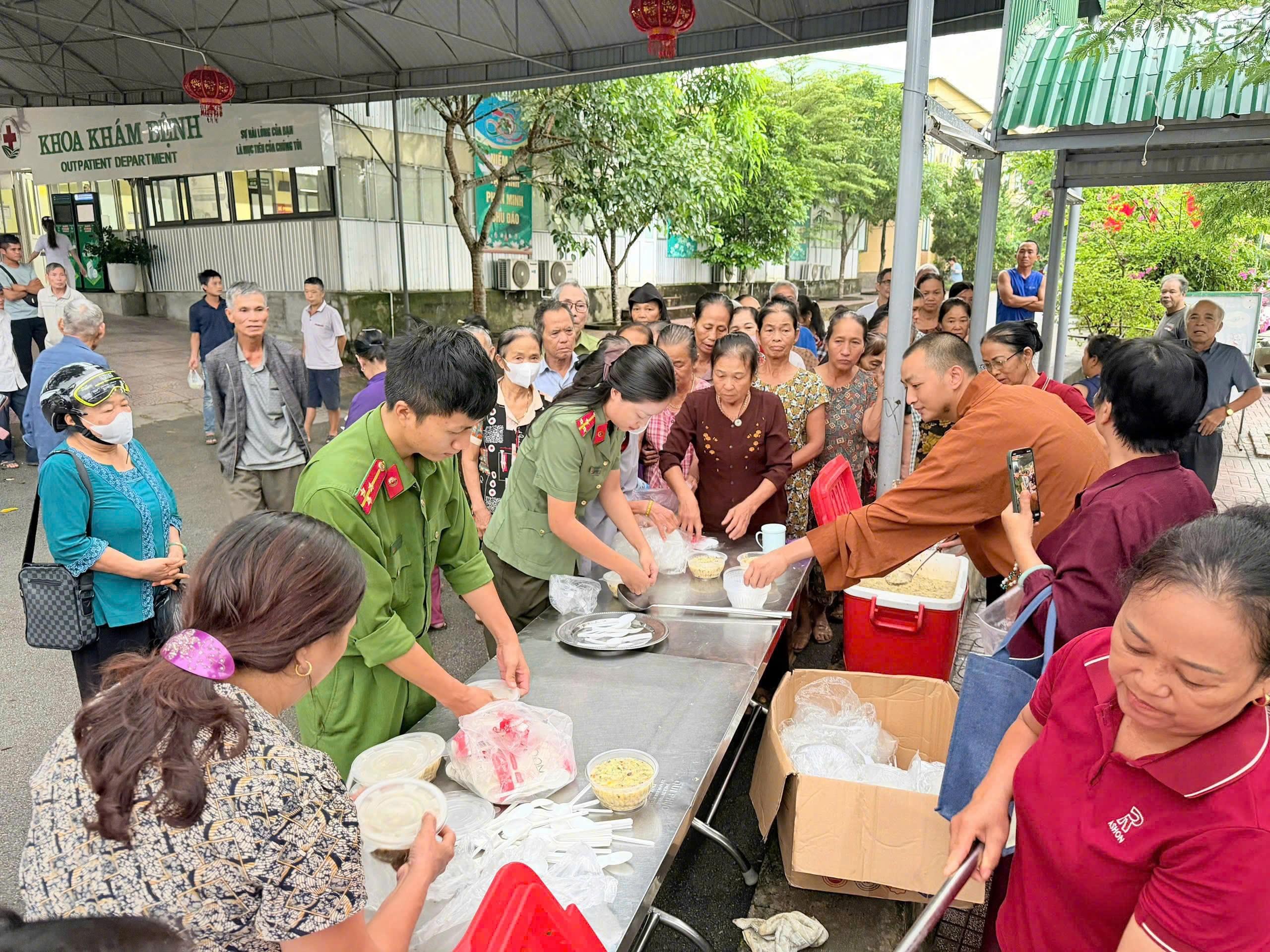 Công an xã Đại Đồng phối hợp tổ chức chương trình 