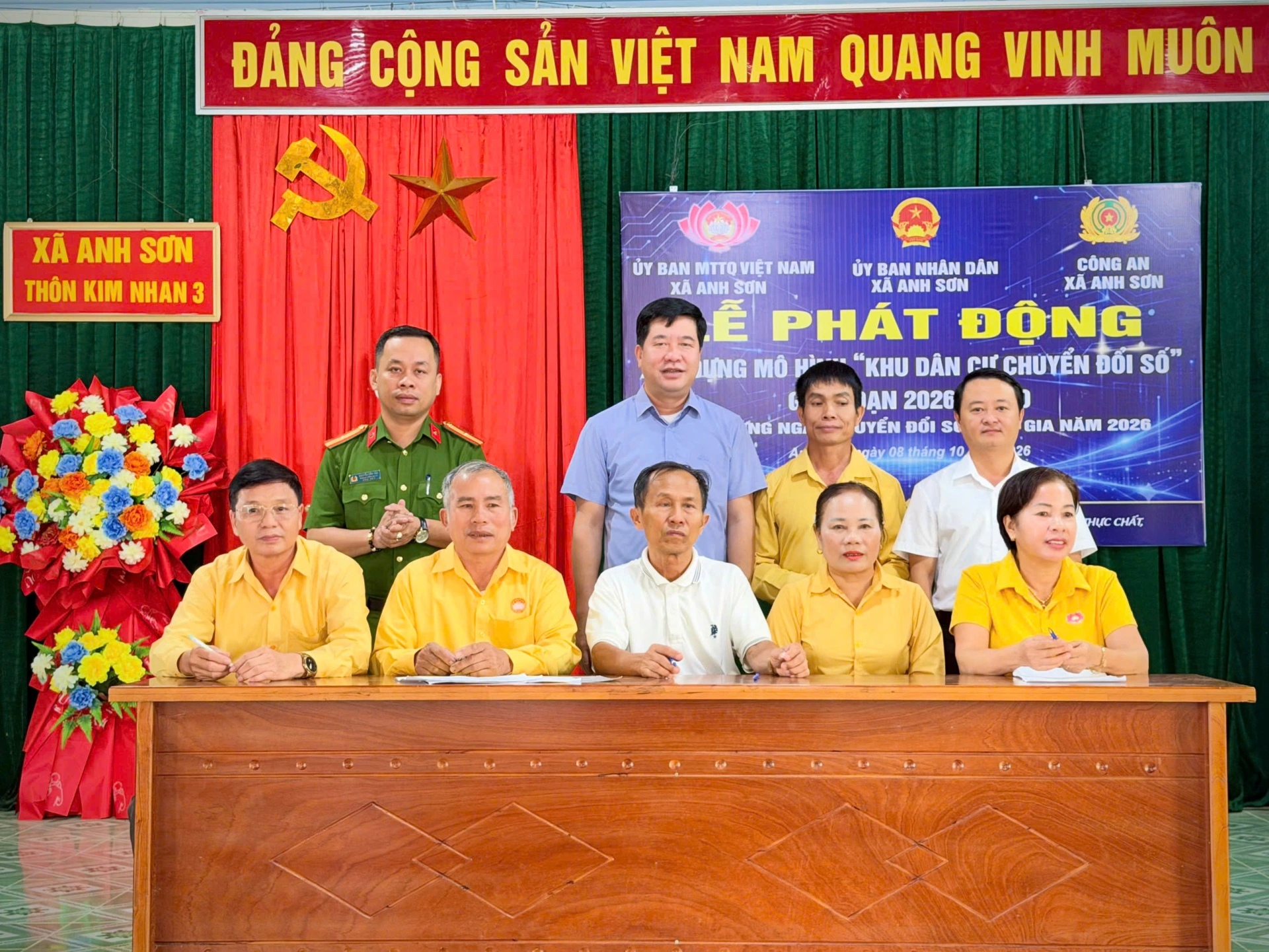 Công an xã Anh Sơn hưởng ứng Ngày chuyển đổi số quốc gia năm 2026