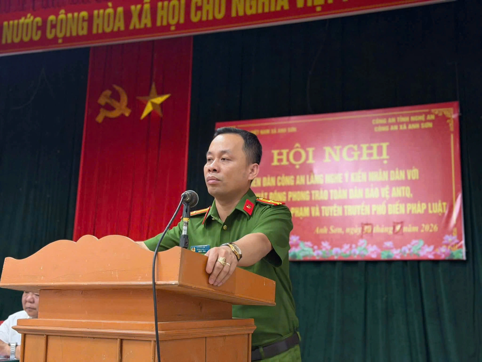 Công an xã Anh Sơn tổ chức Diễn đàn “Công an lắng nghe ý kiến Nhân dân”