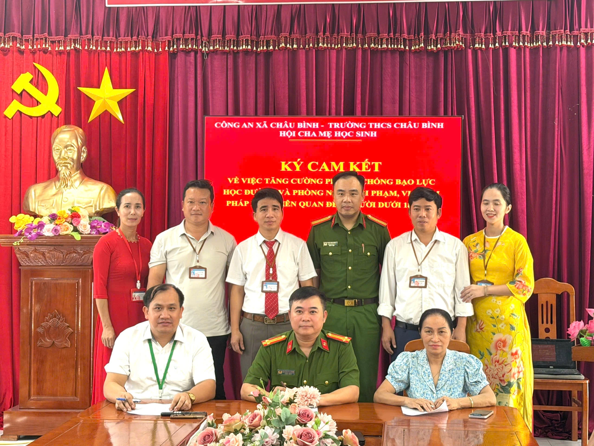 Công an xã Châu Bình tuyên truyền, tổ chức ký cam kết phòng, chống bạo lực học đường và vi phạm pháp luật