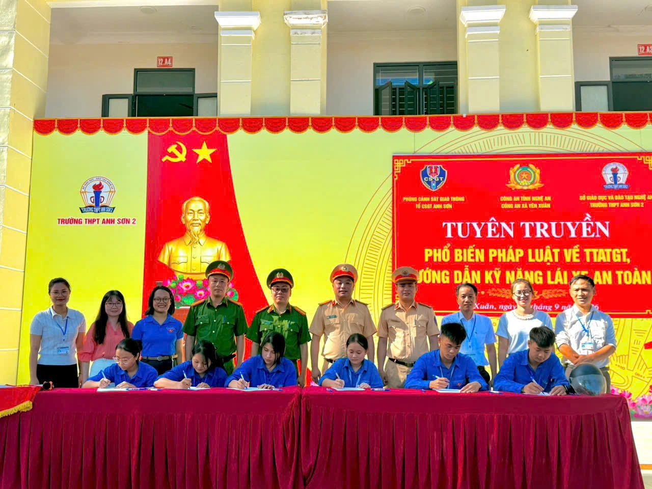 Tổ chức tuyên truyền an toàn giao thông