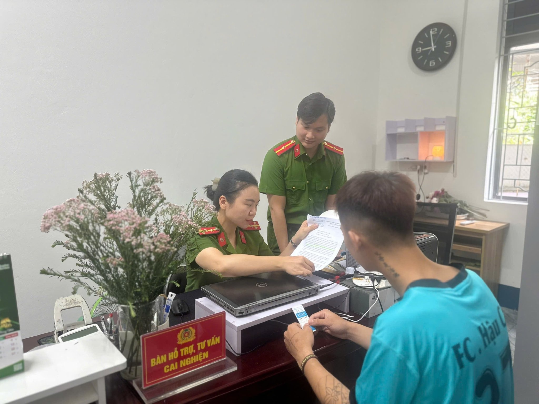 Công an phường Thành Vinh triển khai hiệu quả tư vấn, hỗ trợ cai nghiện ma túy