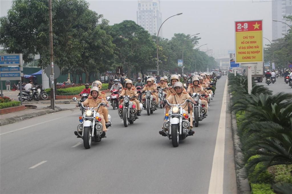 Công an Nghệ An với Năm An toàn giao thông 2012