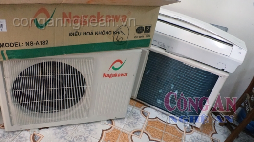 Khi bảo vệ cơ quan giở thói  lưu manh