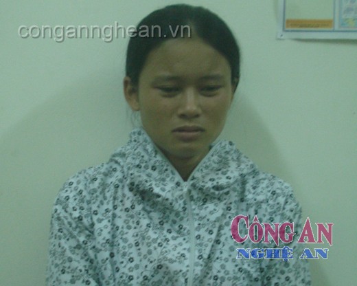 Nữ nông dân vào chợ cướp giật