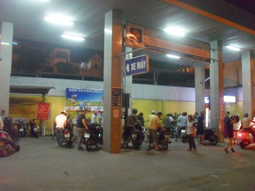 Tối 28/6, xăng lại tăng giá, Tin tức trong ngày, xang tang gia, tang gia xang, lai tang gia xang, gia xang tang, gia xang dau, gia xang dau ban le, gia xang tang them bao nhieu, tin nhanh, tin moi, tin hot, tin hay, tin tuc online, tin tức, tin nong, bao dan tri, bao dien tu, bao moi, xa hoi, bao, vn