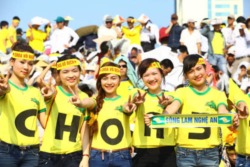 Fan xứ Nghệ sẽ “mở tiệc” tiễn Công Vinh, Bóng đá, cdv nghe an, cdc slna, cong vinh, cv9, cong vinh sang nhat, cong vinh xuat ngoai, song lam nghe an, huu thang, hlv huu thang, vleague, bong da viet nam, tin chuyen nhuong, bong da viet nam, bong da, bongda, bao bong da, bong da 24h, bong da so, tin bong da, ket qua bong da, lich thi dau bong da, bang xep hang bong da, bao
