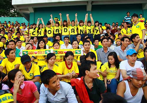 XMXT.SG-SLNA: Lại “sốc” vì fan xứ Nghệ, Bóng đá, SLNA, XMXT.SG, san thong nhat, san vinh, CĐV SLNA, v-league, bong da viet nam, bong da viet nam, lich thi dau bong da, bong da, bongda, bong da so, ket qua bong da, tin bong da, bong da 24h, bao, bao bong da