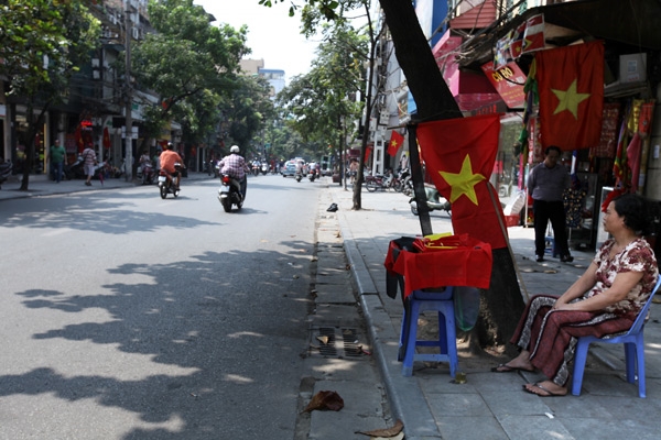 Võ Nguyên Giáp, cờ rủ