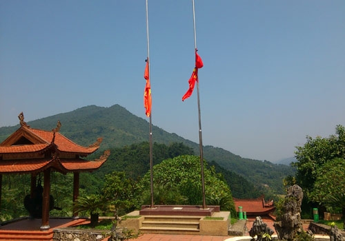 Võ Nguyên Giáp, cờ rủ