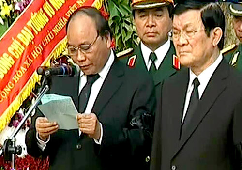 quan-chuc-3887-1381655307.jpg