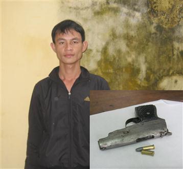 Cuồng ghen, tự bắn vào tài sản của mình