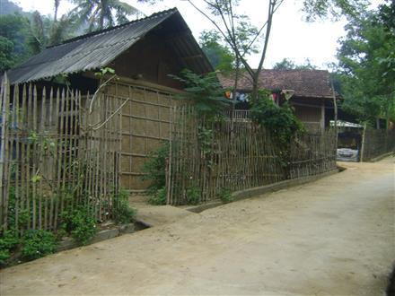 Truy tìm hung thủ đâm chết người rồi bỏ trốn