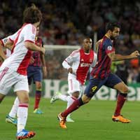 Barca gục ngã trên đất Hà Lan