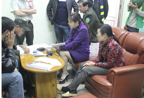 Vạch rõ chân tướng việc nhờ nghe điện thoại để thôi miên