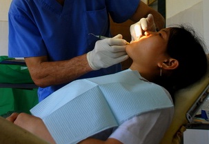 Bé 3 tuổi thủng ruột vì 