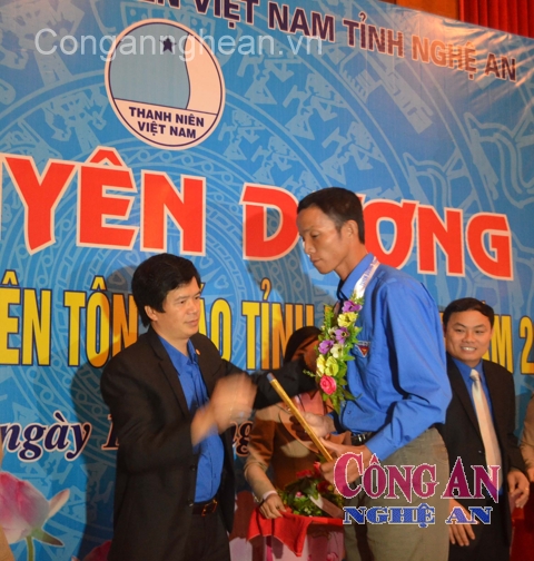 31 điển hình thanh niên tôn giáo