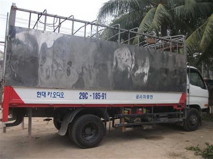 Truy bắt xe ôtô gây tai nạn chết người bỏ trốn