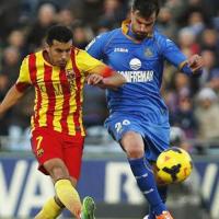 Getafe 2-5 Barca: Lội ngược dòng