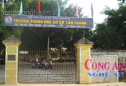 Bị hạ học lực, hạnh kiểm vì… không đậu học sinh giỏi huyện