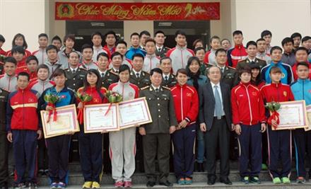 Tuyên dương các VĐV CAND xuất sắc năm 2013