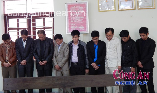 Bắt quả tang 7 đối tượng đánh bạc