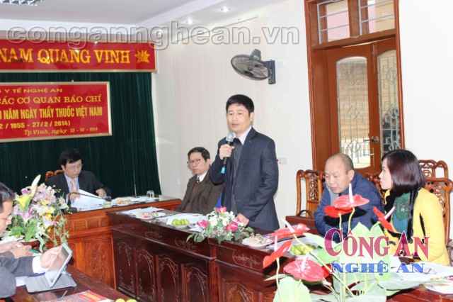 Đại điện các cơ quan báo đài góp ý cho Sở Y tế về công tác truyền thông