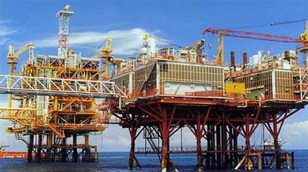 Đầu năm, dầu khí đòi nợ ngành thuế