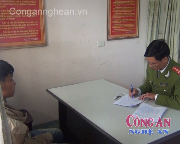 Lấy lời khai đối tượng Trần Công Danh