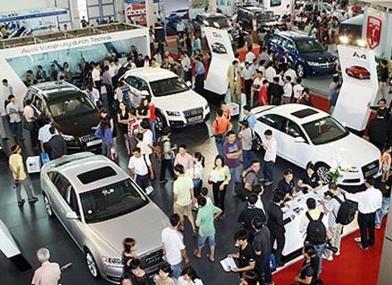 Ôtô 300 triệu, dân Việt ghen tỵ người Thái, Indonesia