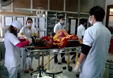 Viết thư tuyệt mệnh lên tường rồi tẩm xăng tự thiêu
