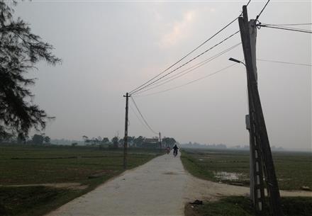 Bàn giao lưới điện nông thôn: Đụng đâu cũng vướng
