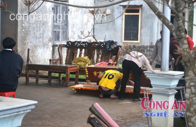 Sáng 8/3, anh Phượng đã được gia đình làm thủ tục an táng theo phong tục địa phương