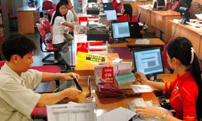 Lãi suất giảm, 'mỡ treo miệng mèo'