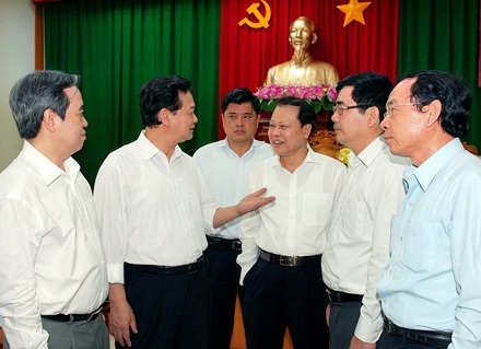 Thủ tướng chỉ đạo tháo gỡ khó khăn cho sản xuất, tiêu thụ lúa gạo