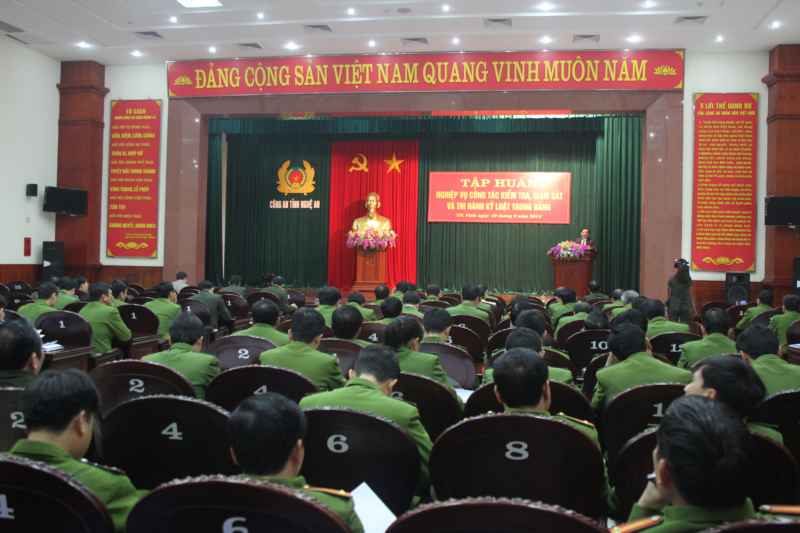 Tại lớp tập huấn