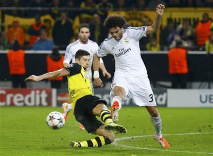 Real - Dortmund: Chết hụt trên sân khách