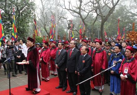 Thành kính dâng hương tưởng nhớ các vua Hùng