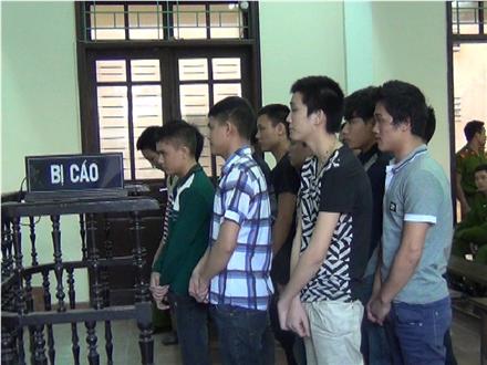 16 đối tượng giết người hầu tòa