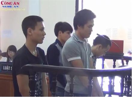Nhóm thanh niên 