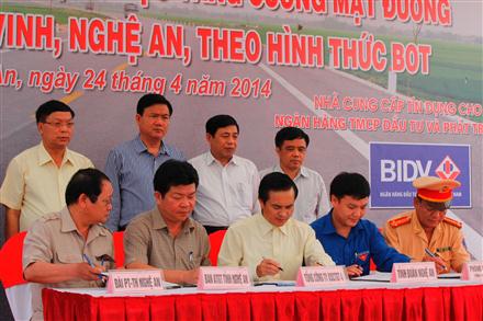 Thông xe dự án sửa chữa tuyến đường tránh TP Vinh